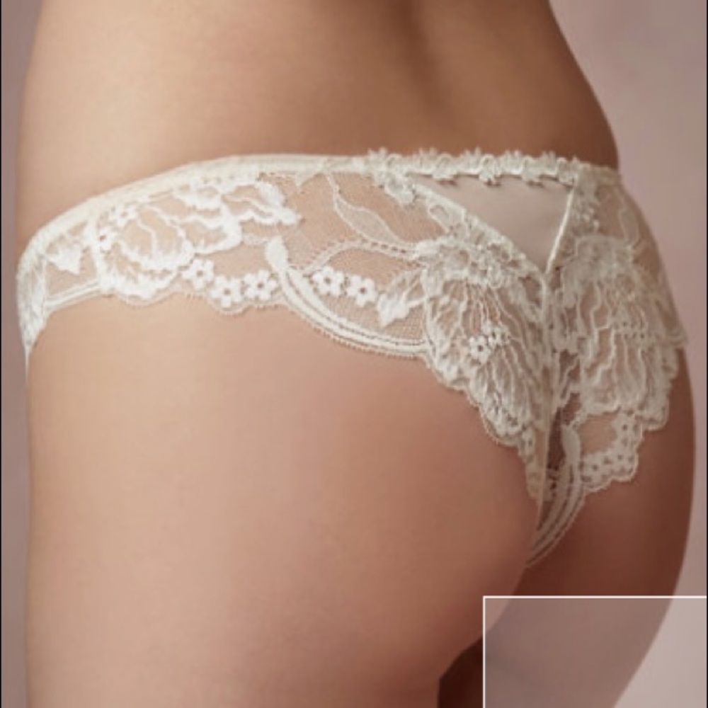Guipure Lace Tanga size S NWT